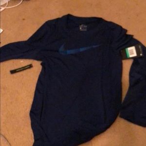 BRAND NEW NIKE DRIFIT LONG SLEEVE